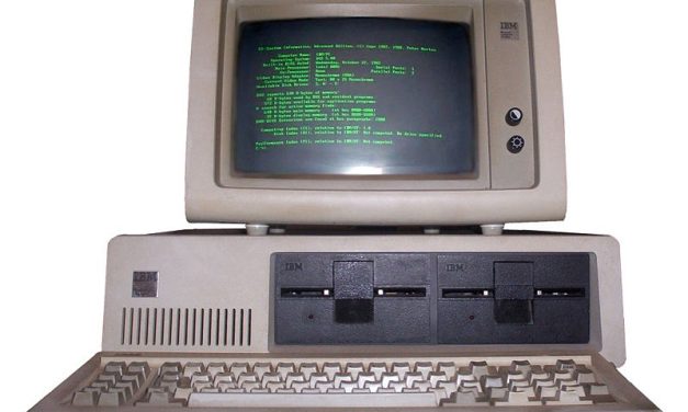 Perangkat Elektronik Komputer Yang Memiliki Banyak Kegunaan