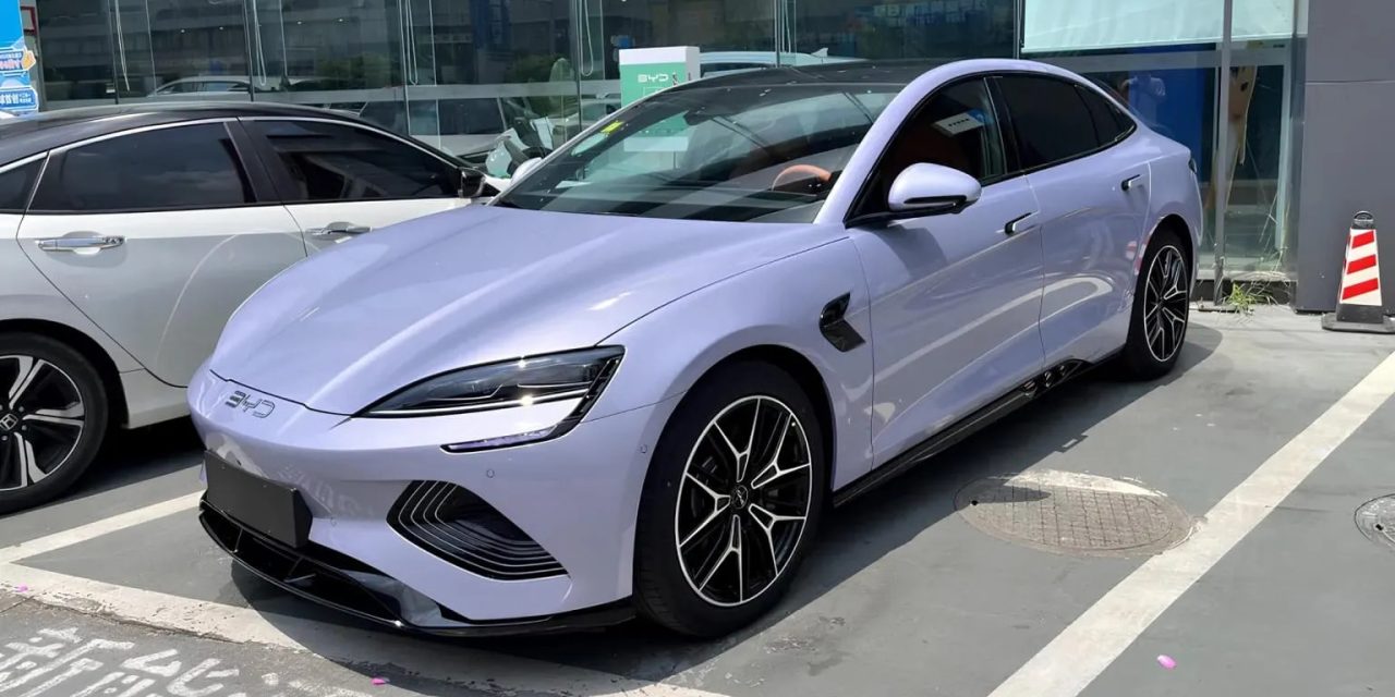 BYD Seal 2025 Sedan Listrik Dengan Performa Mengagumkan