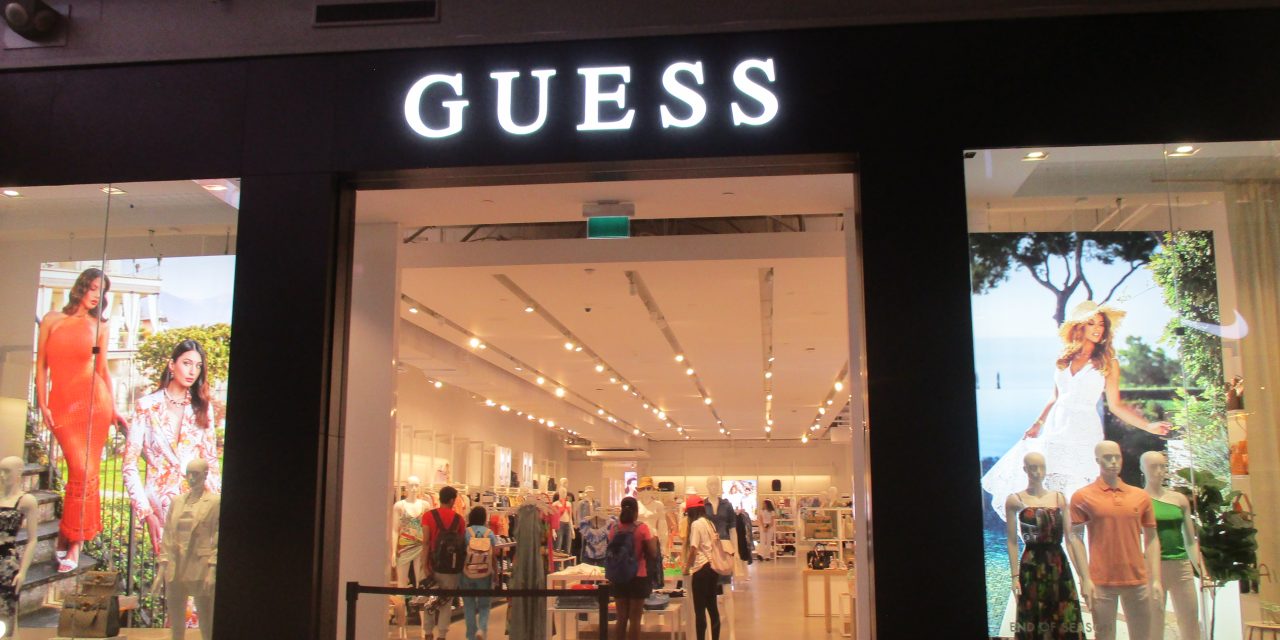 Brand Guess Merek Fashion Desain Elegan Dan Kualitas Tinggi