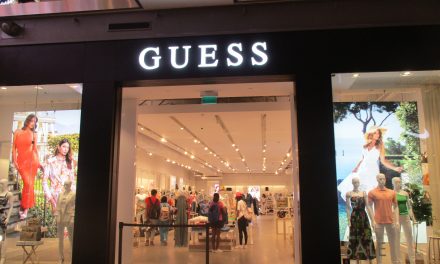 Brand Guess Merek Fashion Desain Elegan Dan Kualitas Tinggi