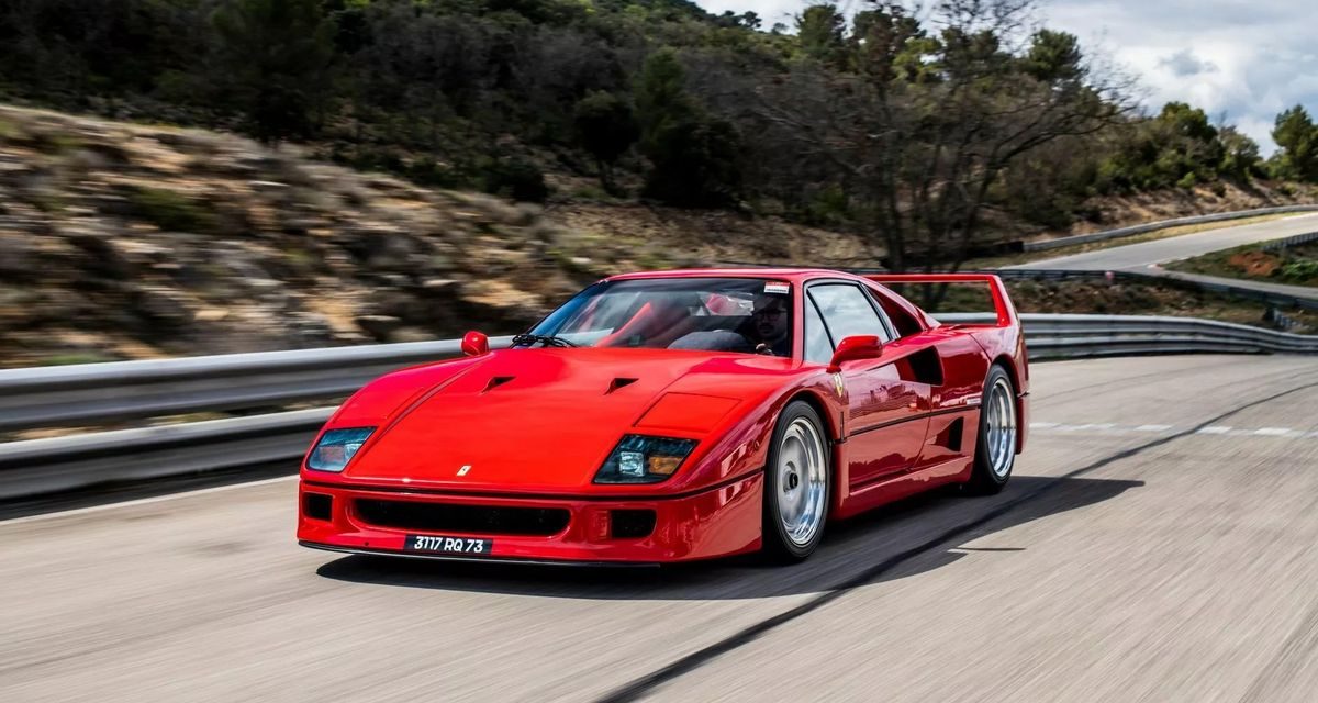 Mobil Ferrari F40 Popularitasnya Terus Bertahan Sampai Saat Ini