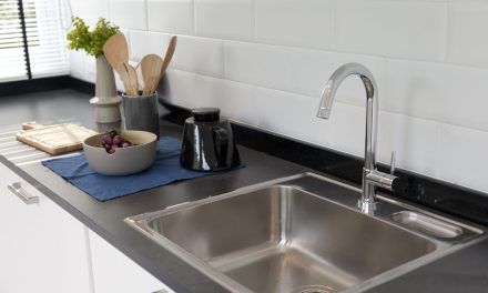 Wastafel Dapur Berbau Tidak Sedap, Ini Penyebab Dan Tipsnya