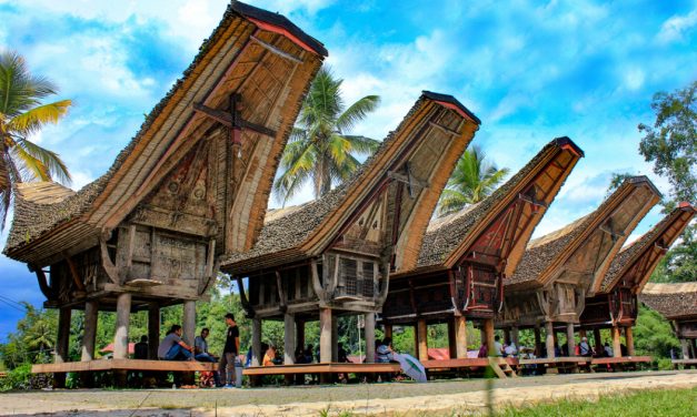 Rumah Tongkonan Jadi Rumah Adat Khas Masyarakat Toraja