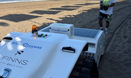 Inovasi Hijau: Robot Pembersih Pantai Hadir Di Canggu Bali