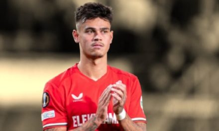 Mees Hilgers Siap Tinggalkan FC Twente: Ini Klub Tujuannya!