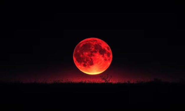 Fenomena Gerhana Bulan “Blood Moon”