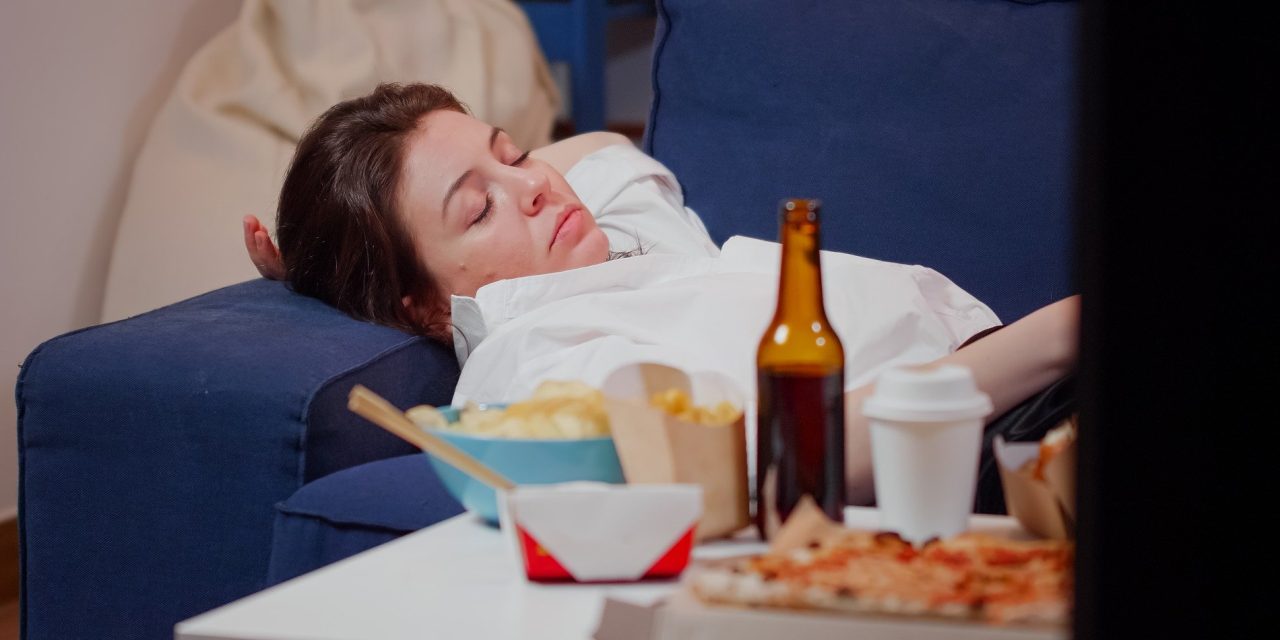 Kenali Penyebab Kantuk Setelah Makan Dan Cara Mengatasinya