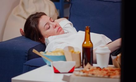 Kenali Penyebab Kantuk Setelah Makan Dan Cara Mengatasinya