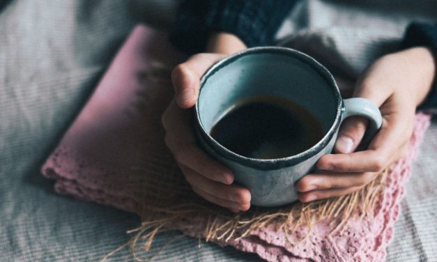 Minum Kopi Dengan Obat Bisa Timbulkan Efek Fatal Bagi Tubuh