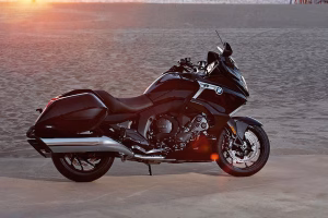 BMW K1600 GT Tawarkan Pengalaman Touring Tanpa Kompromi