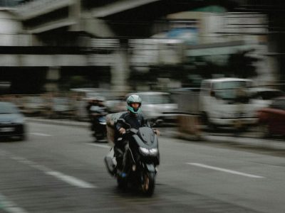 Jawaban Mengejutkan Soal Menggeber Motor Injeksi Saat Dingin