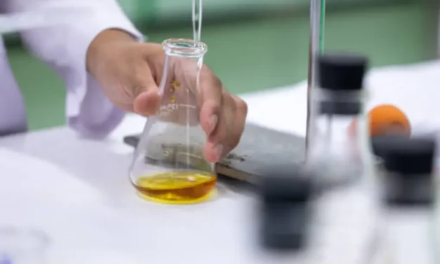 Etanol Menuju Energi Terbarukan dan Masa Depan Rendah Karbon