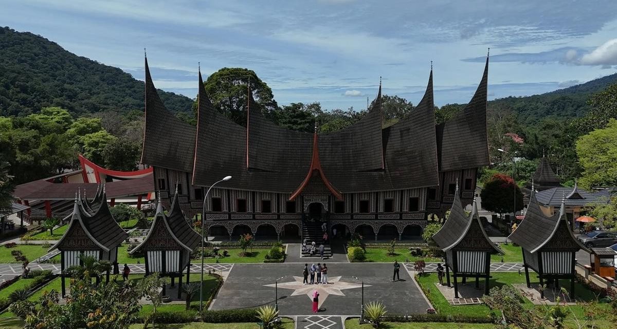 Sisi Lain Minang: Rahasia Unik Yang Jarang Terungkap