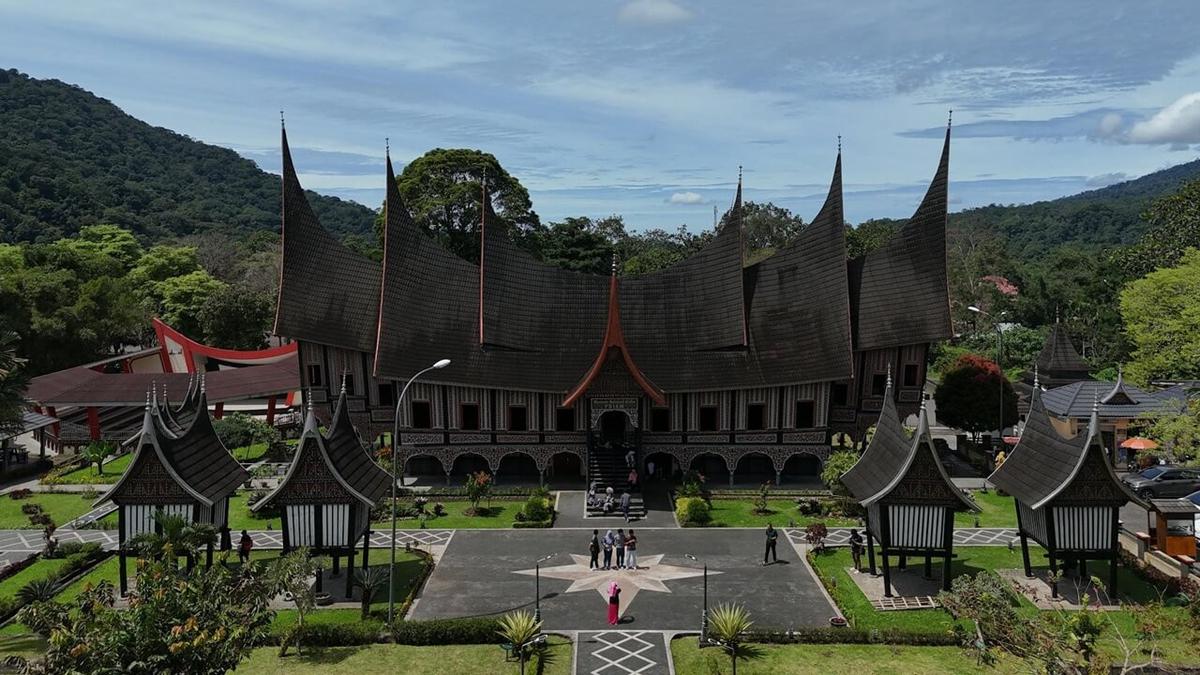 Sisi Lain Minang: Rahasia Unik Yang Jarang Terungkap