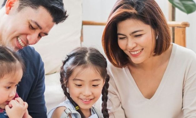 Anak Tengah: Si Paling “Penonton” Di Rumah Sendiri