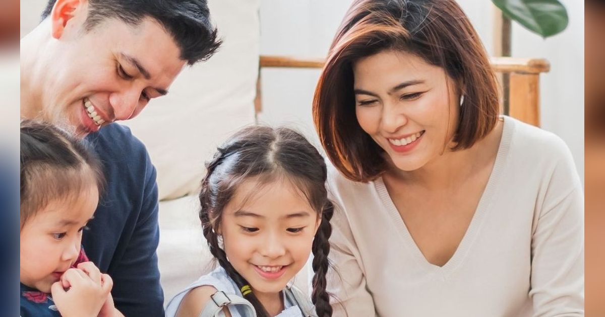 Anak Tengah: Si Paling “Penonton” Di Rumah Sendiri