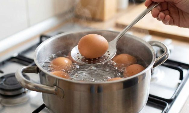 4 Kunci Utama Rebus Telur Mulus Yang Wajib Tahu
