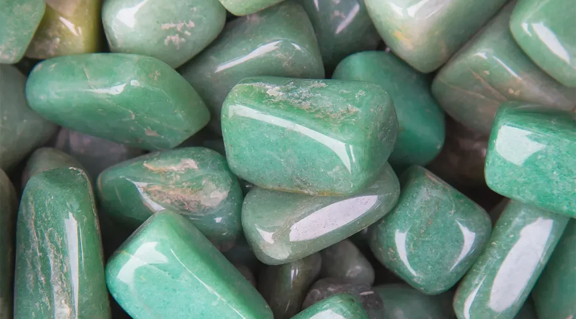 Manfaat Medis Di Balik Populernya Batu Giok Jade
