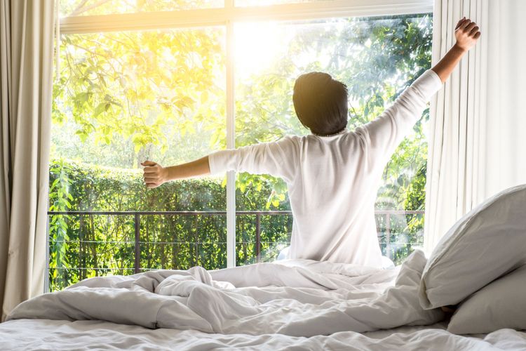 Bukan Cuma Mitos, Ini 3 Keuntungan Nyata Bangun Pagi