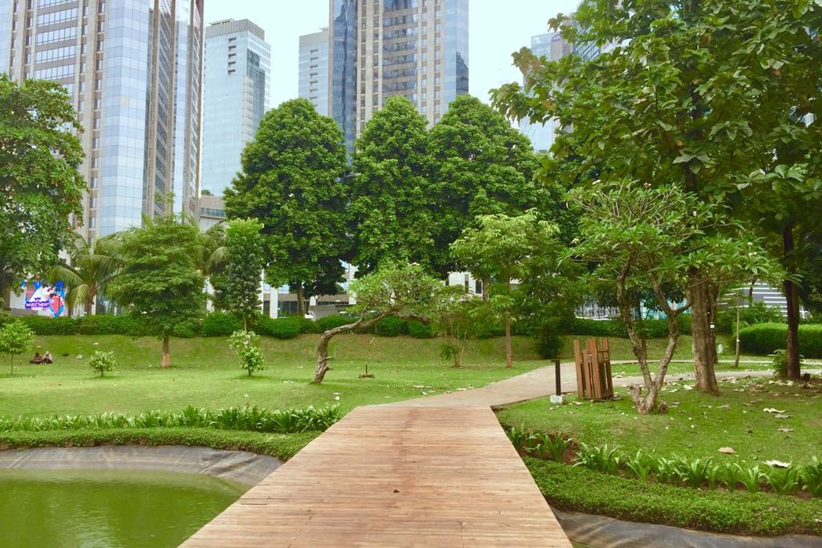 4 Pilihan Aktivitas Piknik Hemat di Hutan Kota GBK