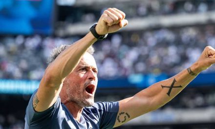 Enrique Yakin PSG Bikin Sejarah Baru Lawan Chelsea